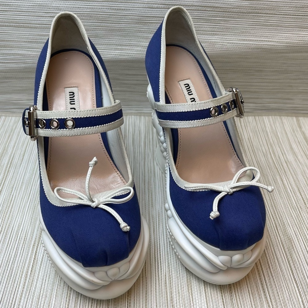 Miu Miu Embossed Faille Ballet Wedge Pumps Size 35 - Picture 2 of 16